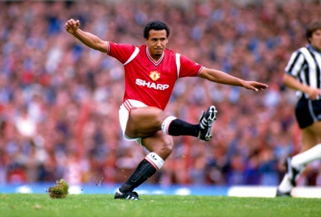 ΡΕΜΙ ΜΟΟΥΖΕΣ