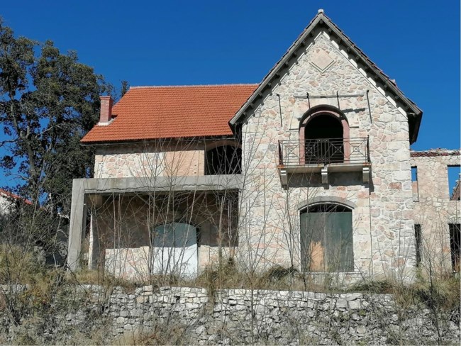 ΤΑΤΟΙ ΥΠΑΣΠΙΣΤΗΡΙΟ ΧΟΙΡΟΣΤΑΣΙΟ