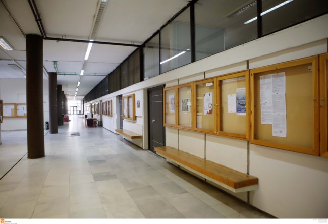 ΑΠΘ: Φάκελο με εκατοντάδες καταγγελίες για σεξουαλική παρενόχληση κατέθεσε ο πρύτανης στην αστυνομία