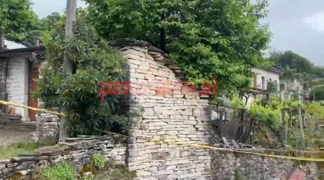 Άγριο έγκλημα στην Αλβανία: Ζευγάρι Ελλήνων ηλικιωμένων νεκρό μέσα στο σπίτι του στη Δρόπολη [εικόνες-βίντεο]
