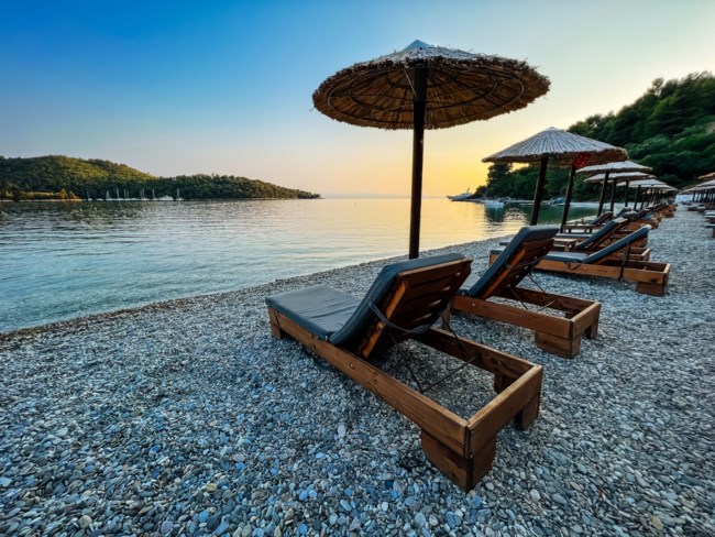 Ποιο ελληνικό νησί είναι ανάμεσα στους 10 προορισμούς της Ευρώπης με τις καλύτερες παραλίες για το 2025