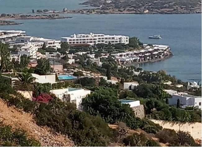Όμιλος Μαντωνανάκη: Στο σφυρί τα 5 αστέρων "Elounda Beach Hotel & Villas" και "Elounda Bay Palace"