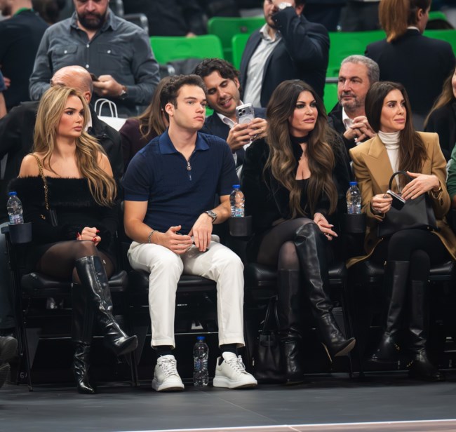 Στο ΟΑΚΑ η Κίμπερλι Γκίλφοϊλ: Της χάρισαν φανέλα του ΠΑΟ, συναντήθηκε με Δ. Γιαννακοπούλου, Ναν, Αταμάν