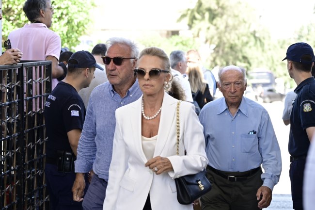 ΛΕΝΑ ΣΑΜΑΡΑ