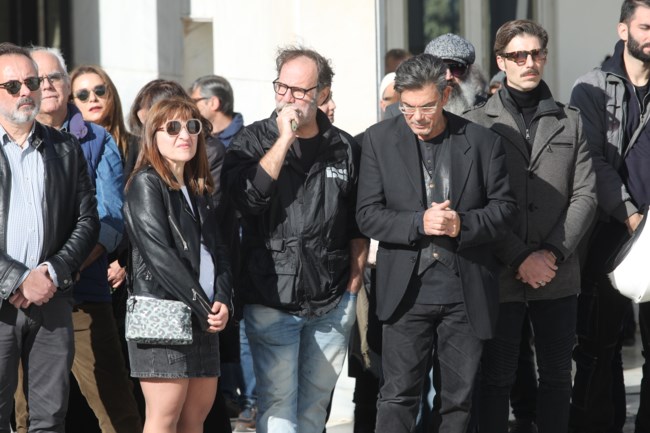 μανουσακης