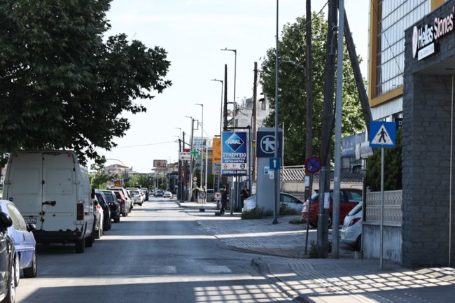 Λάρισα: Τηλεφώνημα για τοποθέτηση εκρηκτικού μηχανισμού "όπου υπάρχει κατάστημα" τράπεζας - [Εικόνες]