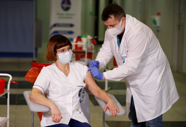 Εμβόλιο κορονοϊού: Εξηγήσεις από την Pfizer για τις νέες καθυστερήσεις στις αποστολές, ζητά η ΕΕ