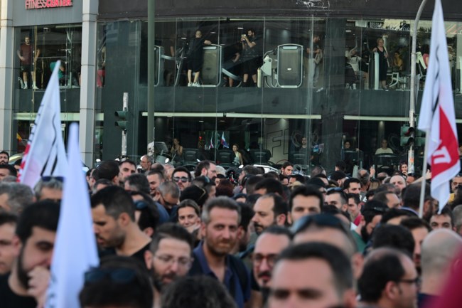 Συγκέντρωση του ΠΑΜΕ για την Παλαιστίνη έξω από την πρεσβεία του Ισραήλ [εικόνες - βίντεο]
