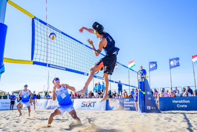 BEACH VOLLEY