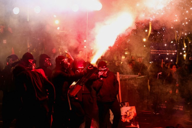 ΑΛΒΑΝΙΑ ΤΙΡΑΝΑ ΕΠΕΙΣΟΔΙΑ ΑΝΤΙΚΥΒΕΡΝΗΤΙΚΗ ΔΙΑΔΗΛΩΣΗ