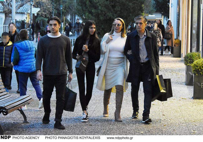 NIKOLAS_EVAGELATOS_LIDIA_EVAGELATOY_TATIANA_STEFANIDOY_NIKOS_EVAGELATOS