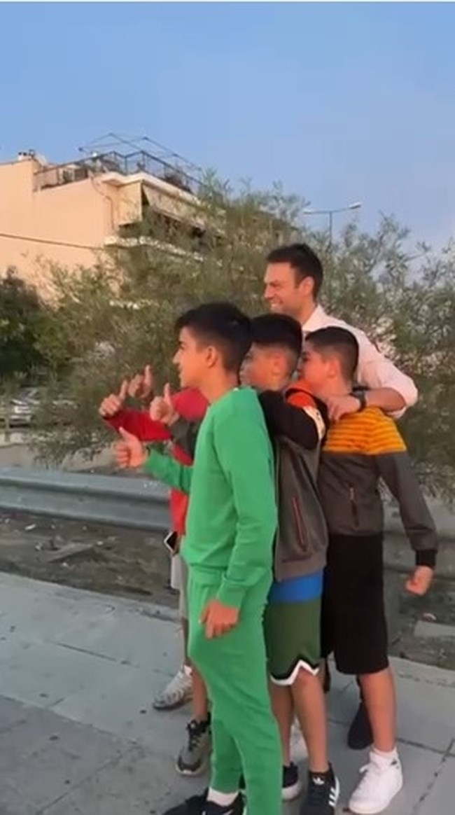 ΚΑΣΣΕΛΑΚΗΣ ΜΕΝΙΔΙ
