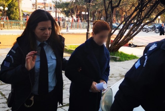 αμαυρη χηρα