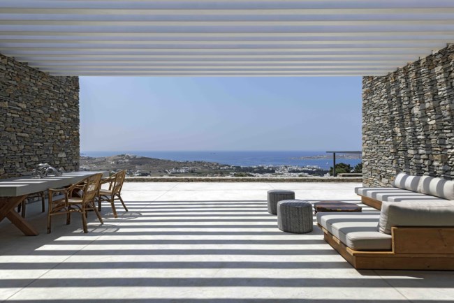 PETRA PAROS