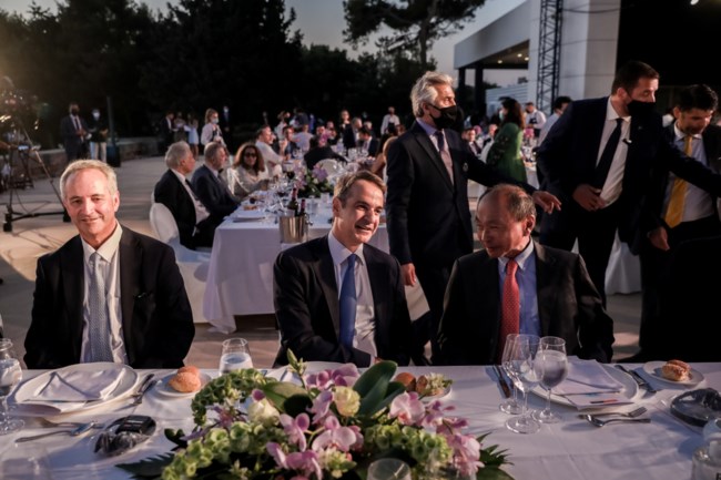Μητσοτάκης στο "Economist": "Σήμερα οι Έλληνες πληρώνουν λιγότερους φόρους - Θετικός ο απολογισμός της διετίας"