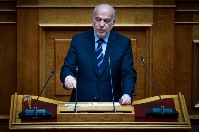 Τι θα περιλαμβάνει το νομοσχέδιο για προστασία γυναικών και παιδιών - Αυστηρές ποινές για stalking, revenge porn και "ψάρεμα" ανηλίκων