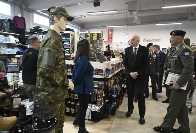 Ερχονται ανακοινώσεις για τα εξοπλιστικά: Η αντιαεροπορική "ασπίδα του Αχιλλέα", ο "Κένταυρος" και ο "Υπερίων"