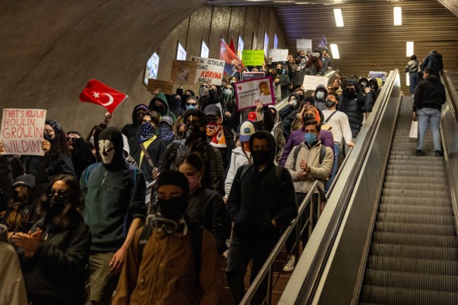 Εκρέμ Ιμάμογλου: Η αντιπολίτευση καλεί να γενικευτούν οι μαζικές κινητοποιήσεις στην Τουρκία