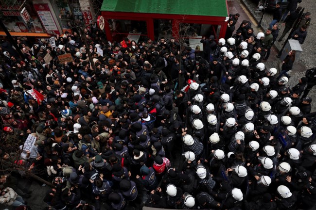 Μήνυμα Ιμάμογλου από τη φυλακή στους δικαστικούς και στο κόμμα του Ερντογάν: "Δεν μπορείτε να μείνετε σιωπηλοί στην αδικία"