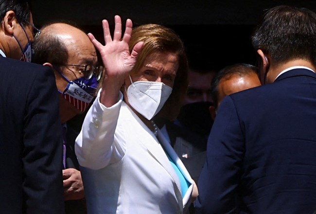 Οργή Κίνας για την επίσκεψη Πελόζι στην Ταϊβάν: "Θα πληρώσετε το τίμημα" - Κάλεσε για εξηγήσεις τον πρεσβευτή των ΗΠΑ