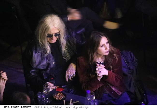 Νίκος Καρβέλας - Έλενα Φερεντίνου: Η νέα κοινή βραδινή έξοδος και η αγκαλιά με τον Σταύρο Ξαρχάκο [εικόνες]