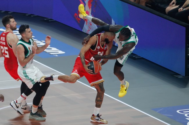 ΠΑΝΑΘΗΝΑΙΚΟΣ ΟΛΥΜΠΙΑΚΟΣ