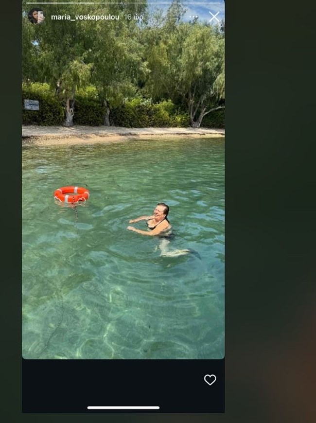 Μαρία Βοσκοπούλου: Οικογενειακή εξόρμηση σε πλαζ της Κέρκυρας