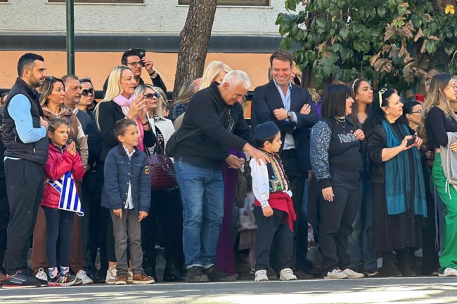 Στην Αλεξανδρούπολη ο Κασσελάκης για την παρέλαση της 28ης Οκτωβρίου - Μαζί του η Τζάκρη [εικόνες]