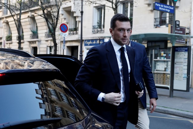 Μπαρντελά: Ο 29χρονος "Κεν" της Λε Πεν που σαρώνει στους νέους ετοιμάζεται να "τρέξει" στις προεδρικές εκλογές