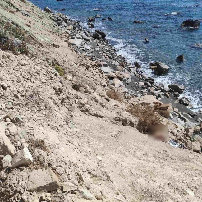 Συναγερμός στην Κρήτη: Πτώμα γυναίκας εντοπίστηκε σε γκρεμό βάθους 3 μετρών