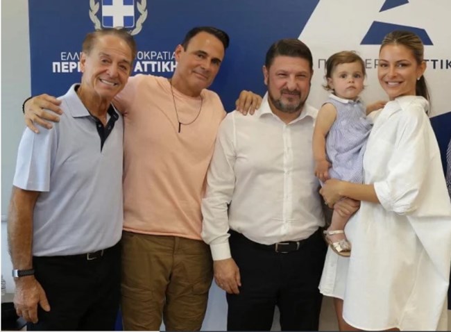 μενουνος
