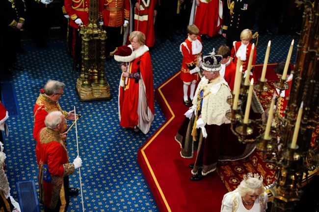 ΚΑΡΟΛΟΣ ΟΜΙΛΙΑ