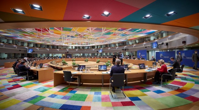 Αδιέξοδο στη Σύνοδο Κορυφής: Αυτή είναι η νέα πρόταση για το Ταμείο Ανάκαμψης - "Κάποιοι δεν καταλαβαίνουν", σχολιάζουν ελληνικές πηγές