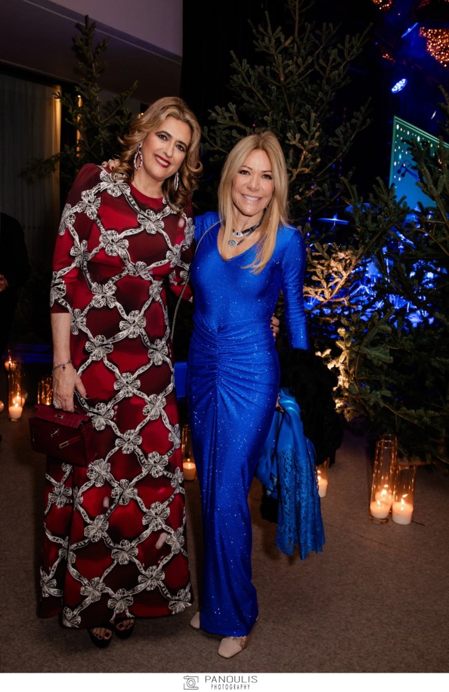 Glam εμφάνιση για τη Μαριάννα Λάτση: Με μπλε εντυπωσιακή δημιουργία