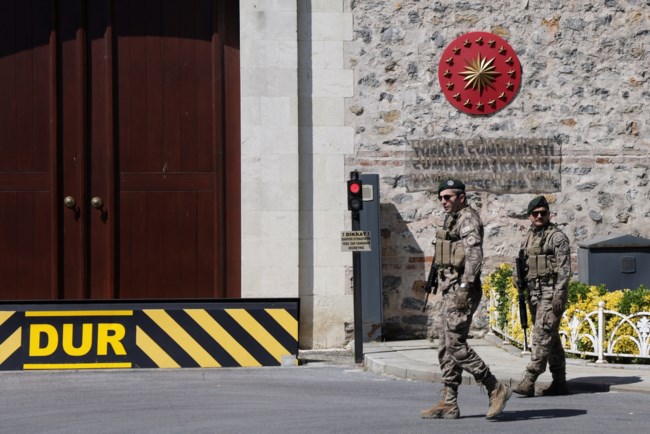 ΚΩΝΣΤΑΝΤΙΝΟΥΠΟΛΗ ΝΤΟΛΜΑ ΜΠΑΧΤΣΕ