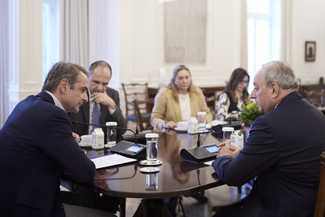 Συνάντηση του πρωθυπουργού Κυριάκου Μητσοτάκη με τον Γενικό Γραμματέα του ΑΚΕΛ Στέφανο Στεφάνου