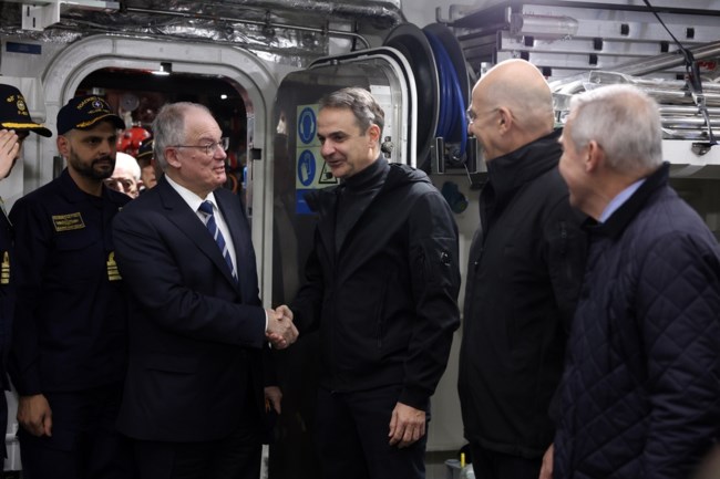 Live η λαμπρή τελετή υποδοχής της φρεγάτας Belharra "Κίμων" στον Σαρωνικό [εικόνες - βίντεο]