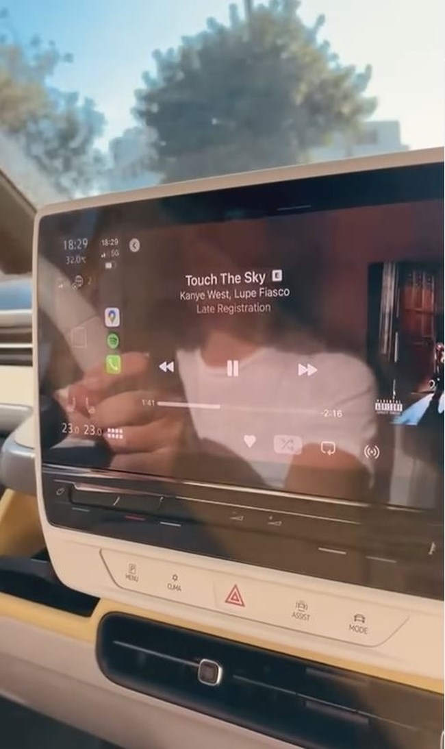 ΣΑΚΗΣ ΡΟΥΒΑΣ ROAD TRIP