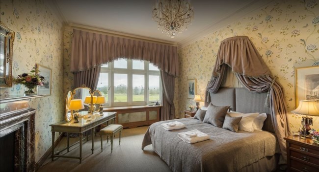 cowdray_house