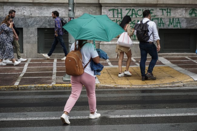 Έκτακτο δελτίο της ΕΜΥ για απότομη επιδείνωση του καιρού: Έρχονται σφοδρές καταιγίδες, χαλάζι και κεραυνοί