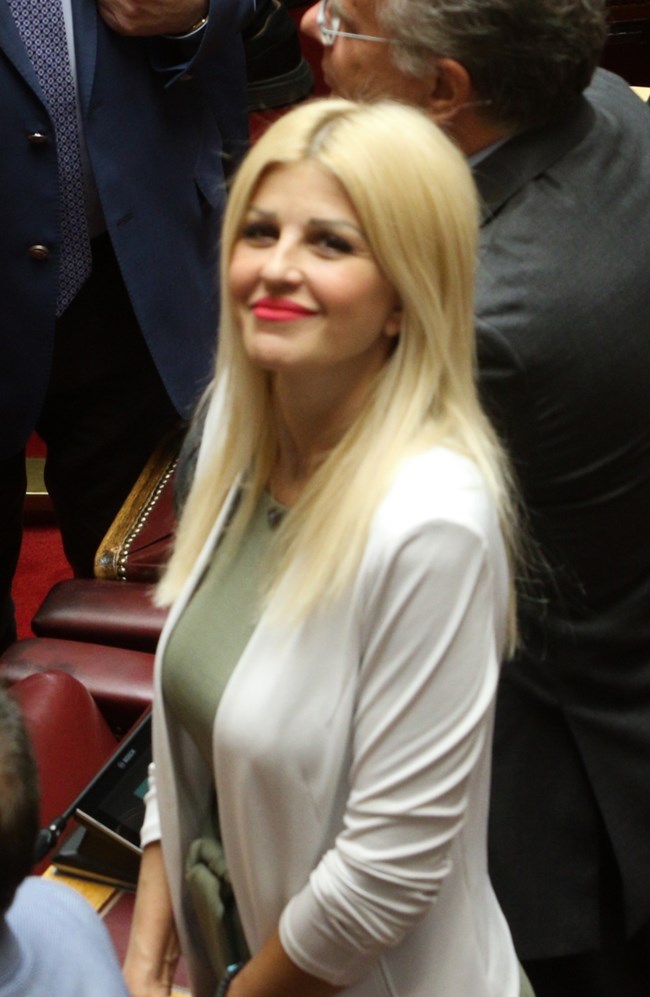 ελενα ραπτη