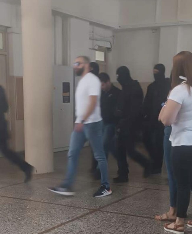 22χρονος πιστολέρο Μεσαρά