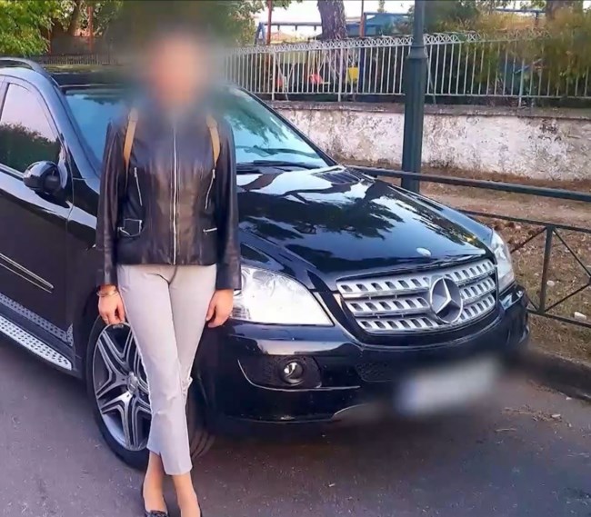 Πάνω από 10 αδικήματα για τον αστυνομικό της Βουλής από το 2002: Εδερνε συναδέλφους του και πολίτες, του είχαν πάρει το όπλο