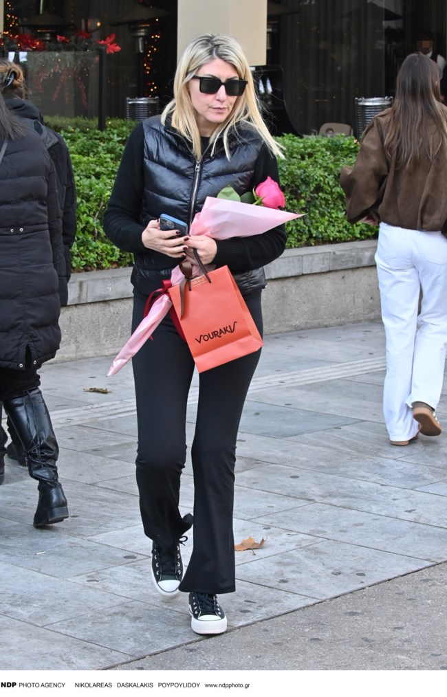 Σία Κοσιώνη: Για shopping στο κέντρο της Αθήνας - Η εντυπωσιακή αλλαγή στη σιλουέτα της