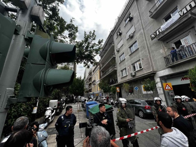 ΝΟΜΙΚΗ ΕΚΚΕΝΩΣΗ