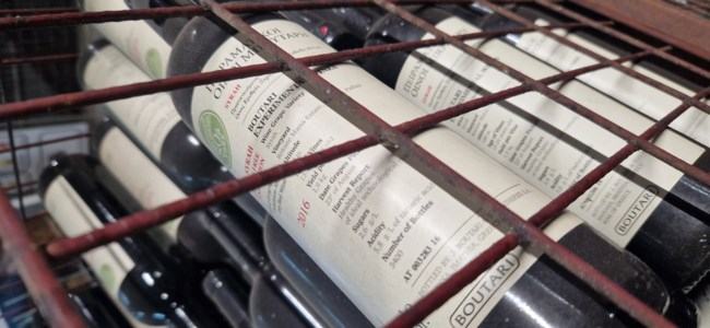 ΚΡΑΣΙΑ ΦΙΑΛΕΣ