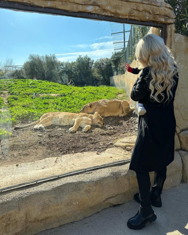 Κωνσταντίνα Σπυροπούλου: Οι πρώτες γιορτές με τον μικρό Βλάσση και η βόλτα στον ζωολογικό κήπο