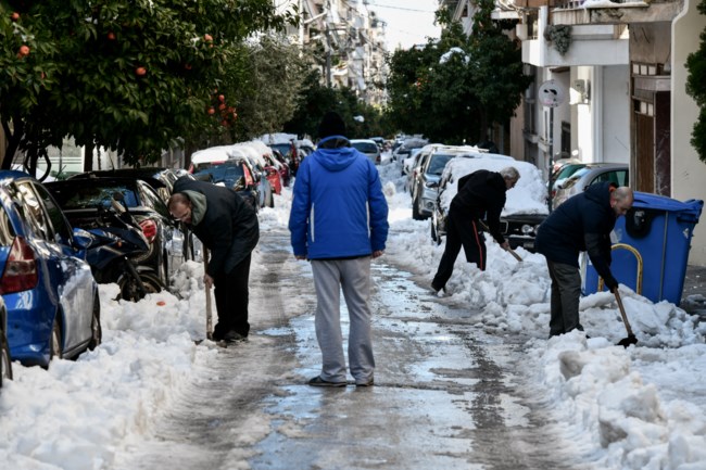 χιονια αθηνα