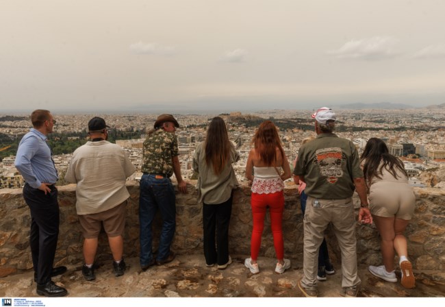 Καιρός: Καθαρίζει η ατμόσφαιρα, εξασθενούν οι νοτιάδες- Ποιες περιοχές θέλουν προσοχή για ισχυρές βροχές