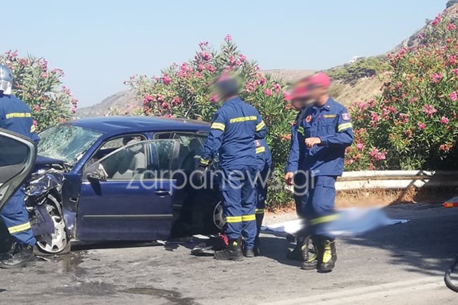 Σοκαριστικό τροχαίο στα Χανιά – Ένας νεκρός και δύο σοβαρά τραυματίες από μετωπική σύγκρουση [Εικόνες]